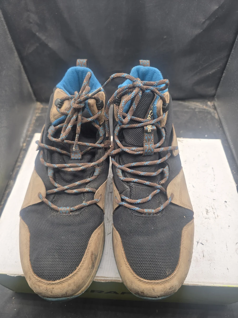 Columbia Men's Brown and Black Hiking Boots with Blue Lining